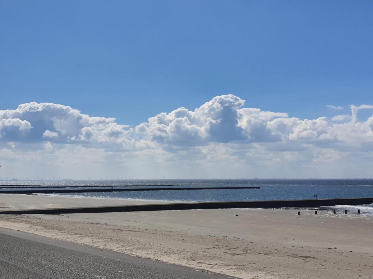 Hotel Pension Loose Borkum Bagian luar foto