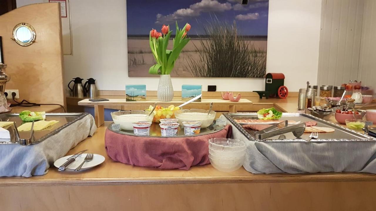 Hotel Pension Loose Borkum Bagian luar foto