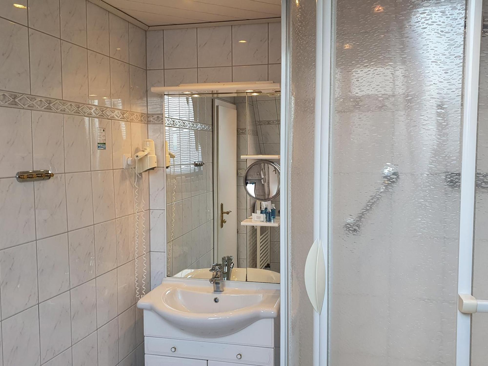 Hotel Pension Loose Borkum Bagian luar foto