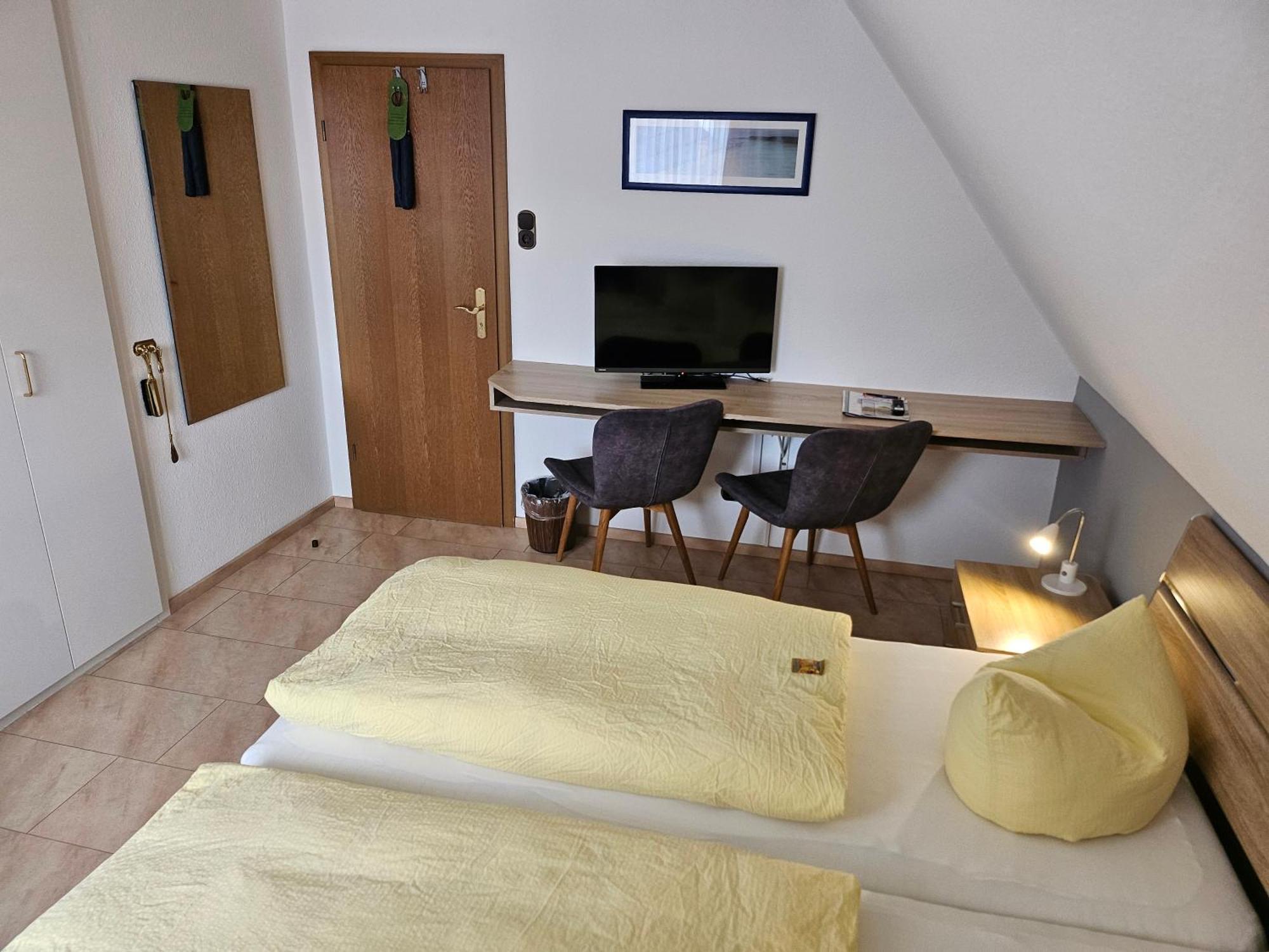 Hotel Pension Loose Borkum Bagian luar foto