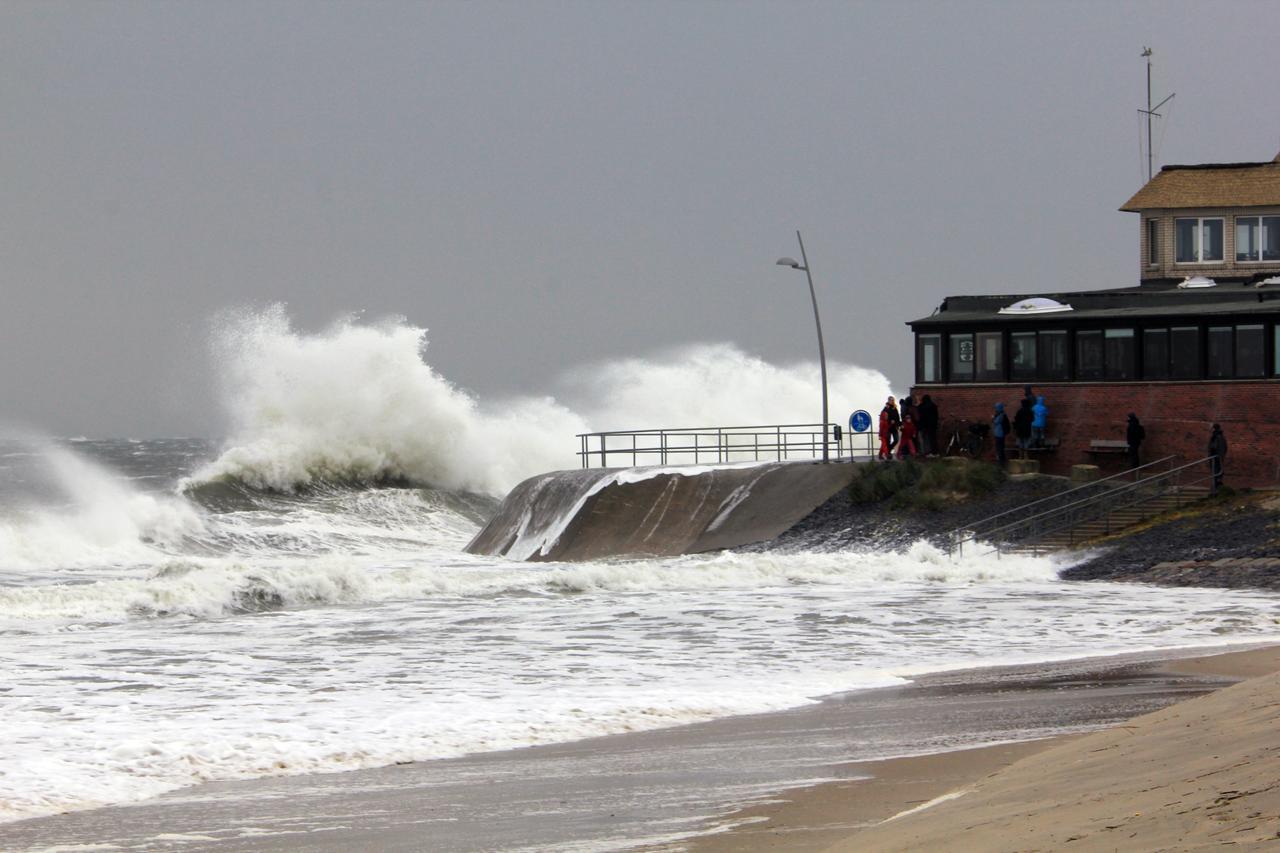 Hotel Pension Loose Borkum Bagian luar foto